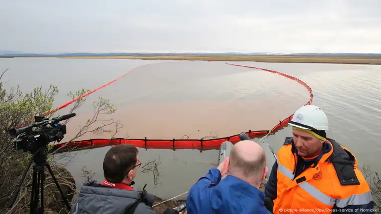 Russian Beach Town Declares State of Emergency After Oil Spill from Tankers