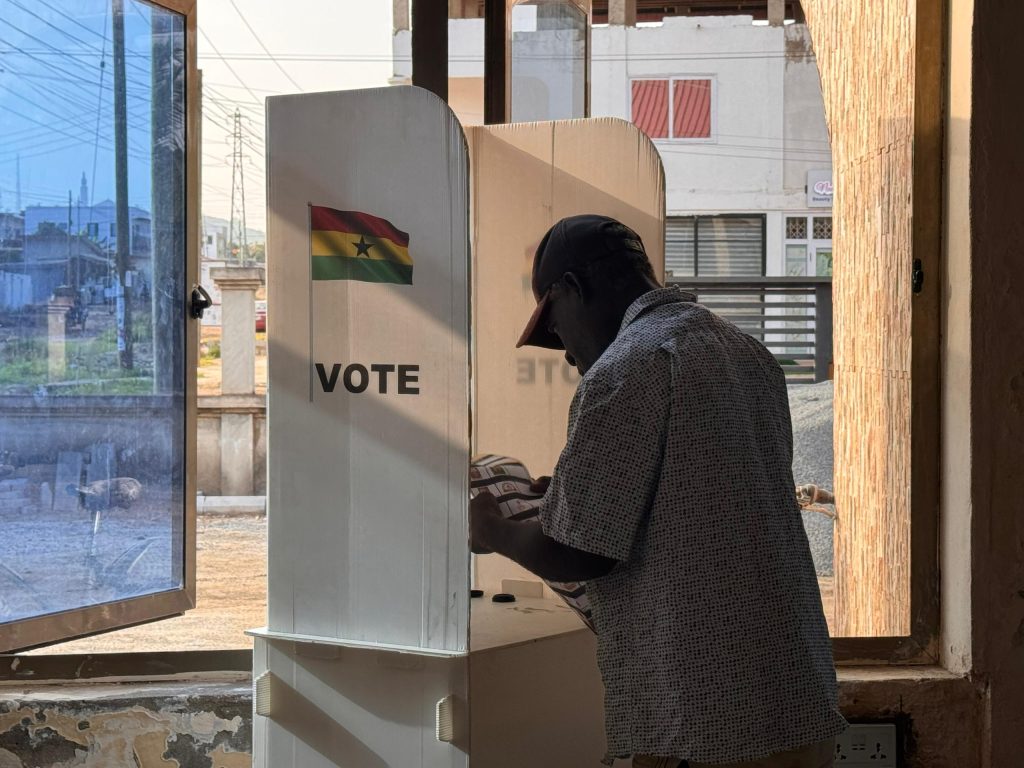 Ghana Vote Underway in Pivotal Presidential and Parliamentary Polls